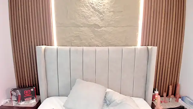 NINAMARTINS - Help me fuck my pussy+make me squirt 🥵