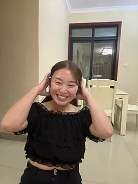 Lianer_520 - 平台首秀，希望哥哥们多多支持莲儿！