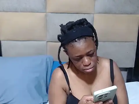 NaughtyxxNew - hello pleas help me to reach my goal