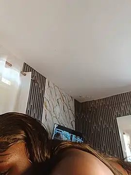 Queenmillan - SUCK TIRRIES FOR DADDIE