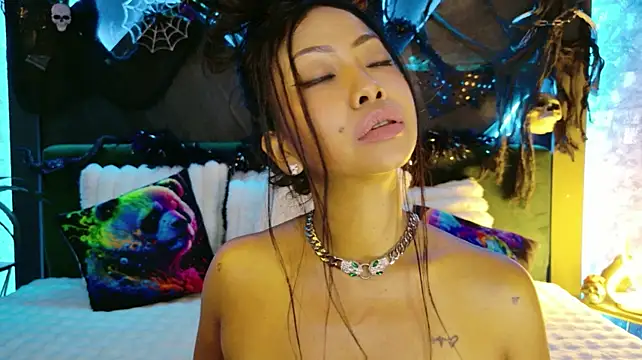 ElyaQuinn - Make Elya Wet!