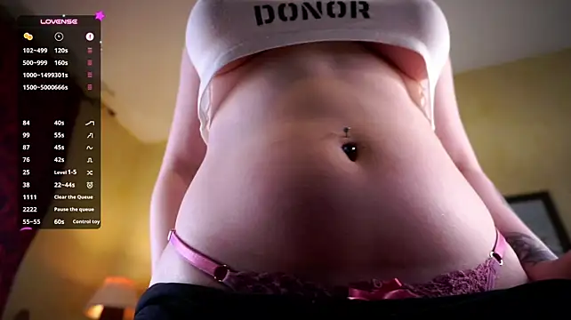 ElizSpieth1 - Do you want to take off my top?