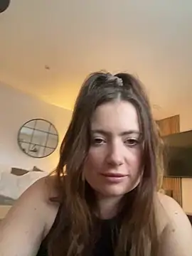 Brunette_Milf_MayaX - Show me some love ❤️