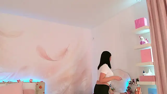 Emily_Sheen - warm me up