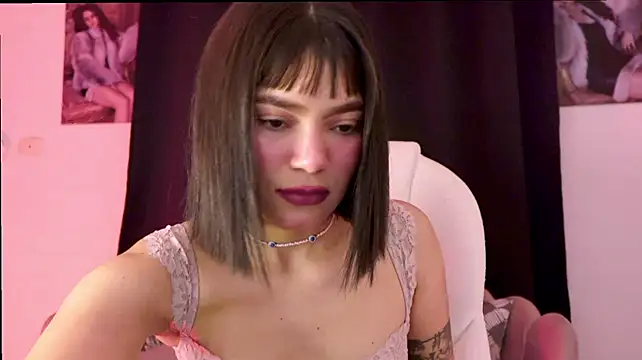 Dakotacollis - show breast