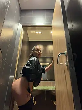 Beautydiamond - Masaje naked tits in full McDonald