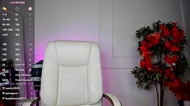 Jenny_Harrington - show boobs