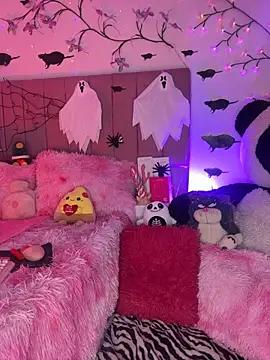 LindaWz_ - Show me ur outfit plss🦇🍭