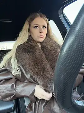 Love_Bri - Make my pussy very good