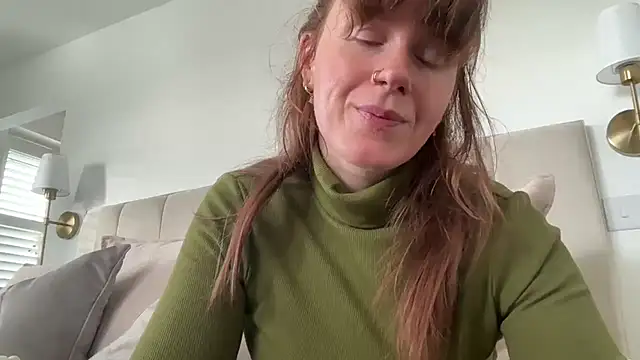 Redheadrosie69 - butt plug in ass