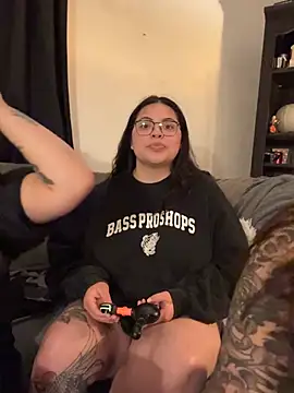 Miacanela_xo - All 3 show tits