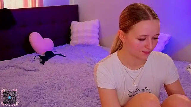 GirlMathExpert - It's sexy to suck on fingers
