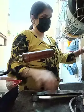 Nupur_nyl - Boobs show public