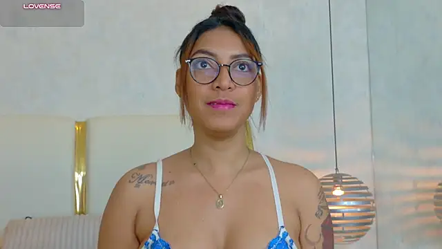 AyleenAcosta - spanking on the butt 5