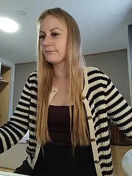 SweetGermanGoddess - 🍒 Show Boobs 1min.