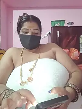 Tamil_lathikaaa - Nude show on dress