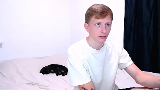 Juliaanddima - lick feet naked
