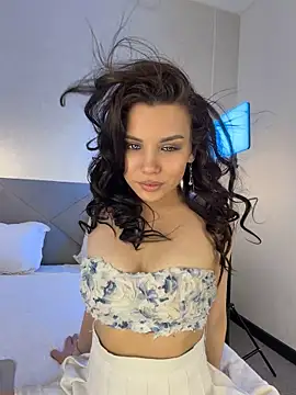 BiancaKennedy - Ride the air pose