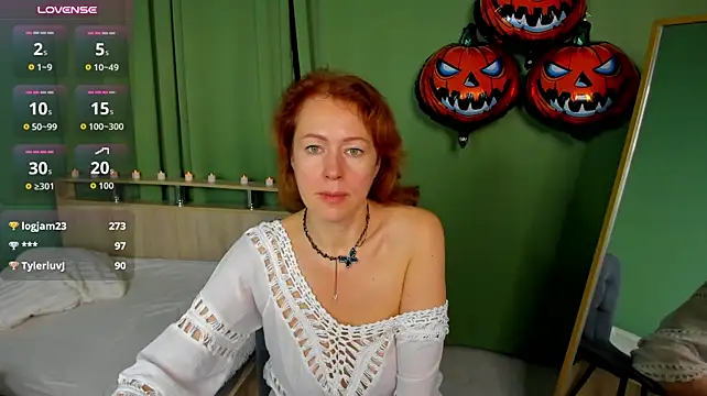 LeticiaRomano - beautiful dance in bodysuit