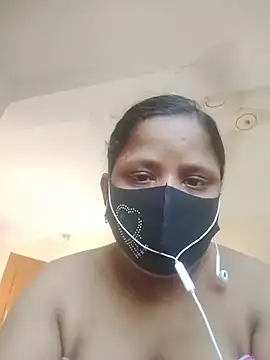 Cuti_Maya_50 - Boobs show