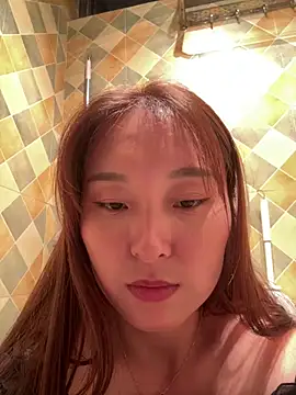 Lianer_520 - 平台首秀，希望哥哥们多多支持莲儿！