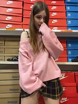 Lunabelle_ - risky touch pussy under skirt