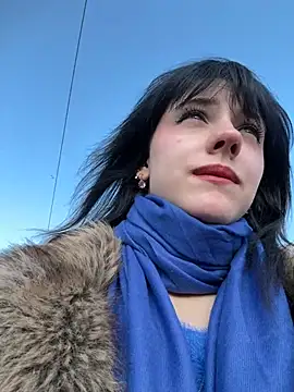 Only_April - Flash of boobs in a public place