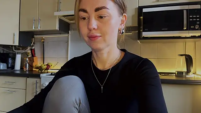 Marta_Kelly - Help me raise money for a hair dryer
