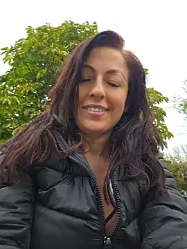 Risky_woman - IN PUBLIC PARK .NUDE SQUIRT Win whatspp