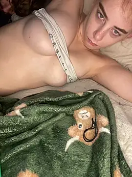 VioletxBlue - Tip 150tks for 10 min tape+ pussy flash