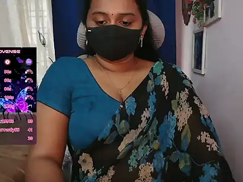 Pavani-Darling - ice on boobs in 5 mins