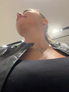 Beautydiamond - Pinch nipples hard in the full McDonald