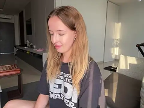 Nura_n_Sarah - NAKED DOGGY