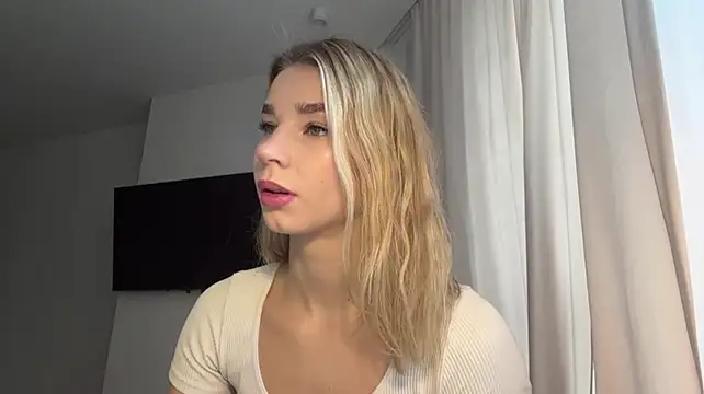 PickmeGirl - show heart