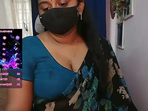 Pavani-Darling - ice on boobs in 5 mins