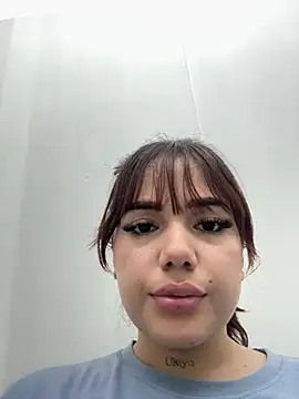 Amelia_rousse26 - squat with the dildo