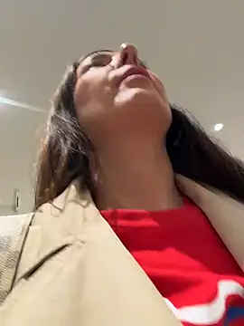 Eveangelll - Squirt in fitting room store