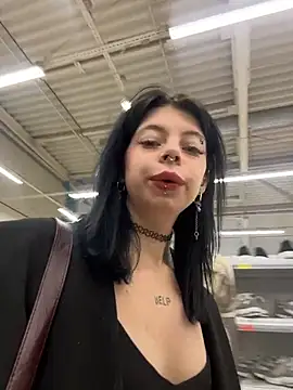LishuMeow - let my tits out in grocery store