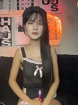 Xiaoxiao1001 - 撕胸贴 五分钟