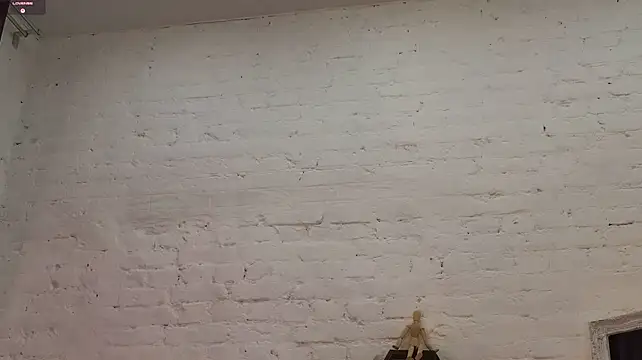 WendyDolie - Squeeze tits