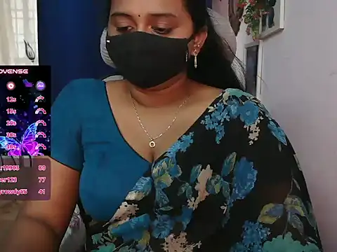 Pavani-Darling - ice on boobs in 5 mins