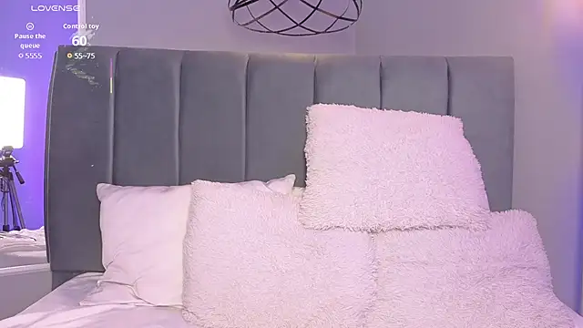 Ninna_curly - OIL ON MY ASS AND BOUNCE
