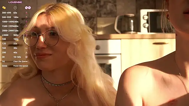 TheoBuess - random boobs will cooled down with ice