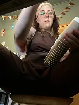 Cinnabon_ - MAKE MY PUSSY WET AT MY WORK