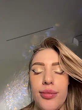 HugeBoobsAlice - LITTLE SQUIRT