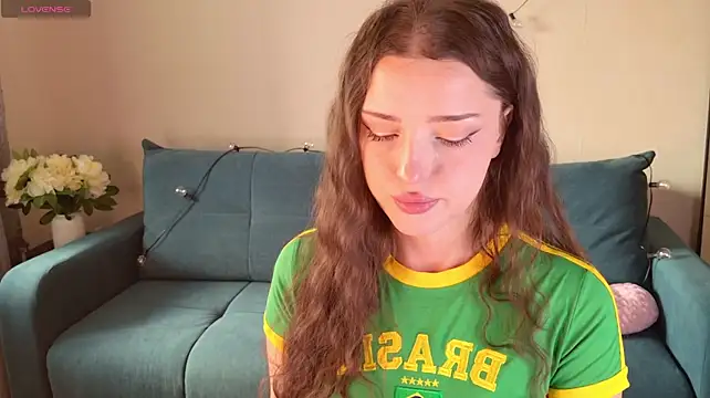 Eva_Saylor - Twerking with a naked butt