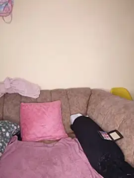 Nasty_boo_boo - spoil the queen