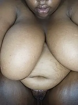 Bigpussymelon254 - Let's get dirty daddy