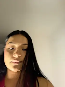 Lola_sweeet18 - flash boobs in your face