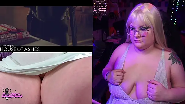 Evamila - boobs out